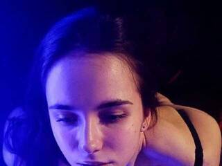 कामुक वीडियो चैट -Angry-Fox-