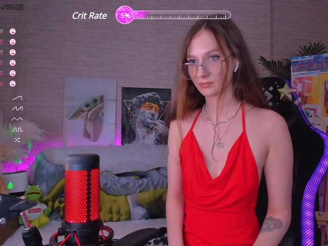 तस्वीरें KiraRumGirl Hey ! im Kiralet's have fun ;) lovense works from 2tk favorite vibration 11tk for a sweet orgasm I recommend using the control of my toy in menu ))