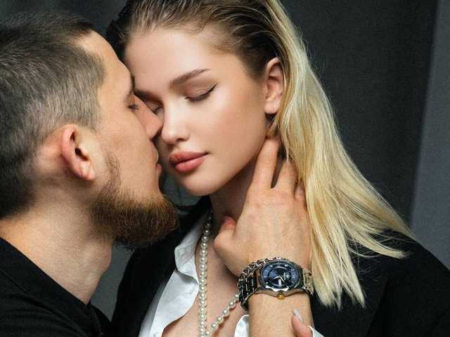 प्रोफ़ाइल की तस्वीर -The-sweet-couple-