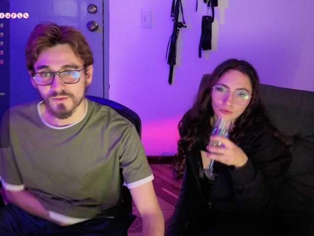 प्रसारण स्क्रीनशॉट Aaronandelizabeth