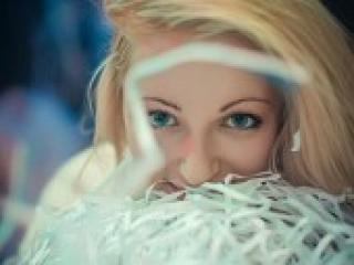 प्रोफ़ाइल की तस्वीर adelina89