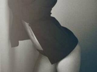 कामुक वीडियो चैट adriannaa