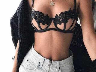 कामुक वीडियो चैट Agathahott69