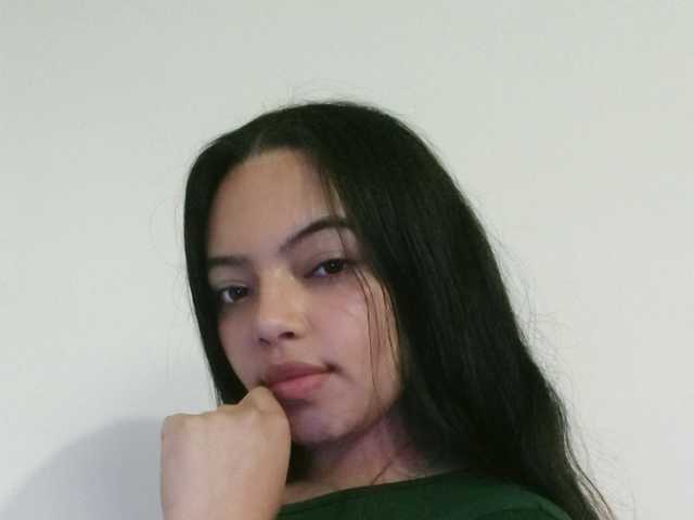 प्रोफ़ाइल की तस्वीर Ahina-1