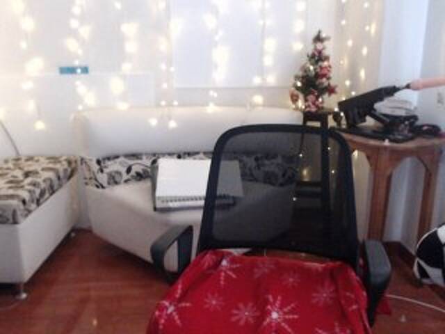 प्रसारण स्क्रीनशॉट AhriBluff