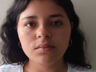 कामुक वीडियो चैट aishahot12