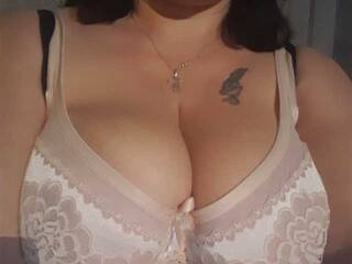 कामुक वीडियो चैट BigTiti