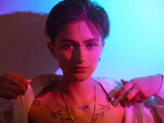 कामुक वीडियो चैट AkiroFukui