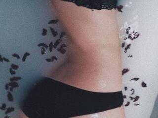 कामुक वीडियो चैट alananix