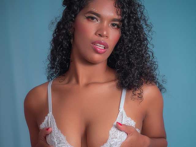 प्रोफ़ाइल की तस्वीर AlessiaEvans