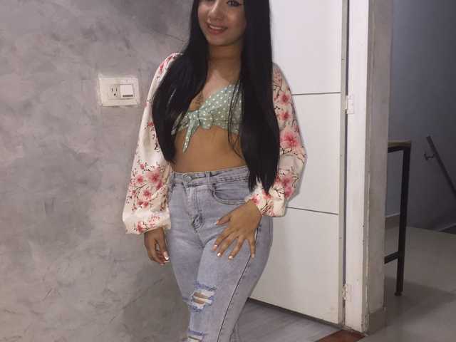 प्रोफ़ाइल की तस्वीर alexasexycute