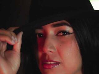 कामुक वीडियो चैट alexxbeell