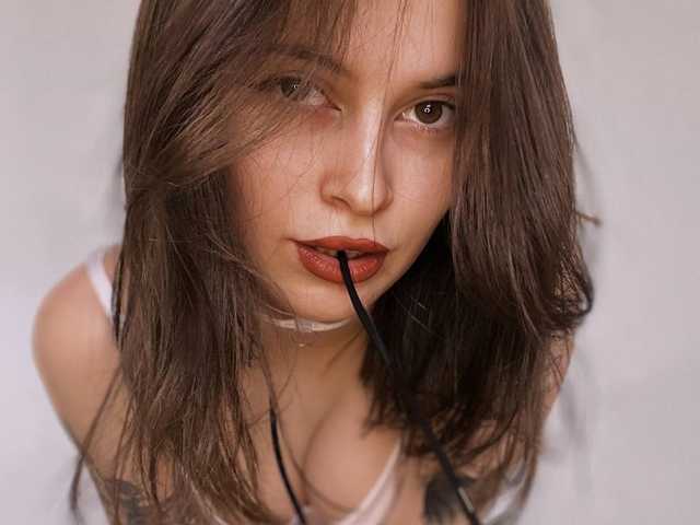 प्रोफ़ाइल की तस्वीर AliceMonta