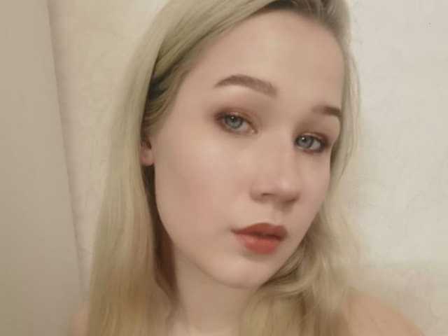 प्रोफ़ाइल की तस्वीर AliceConor