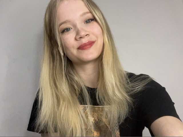 प्रोफ़ाइल की तस्वीर alicecutey