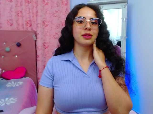 प्रसारण स्क्रीनशॉट AliciaMarquez