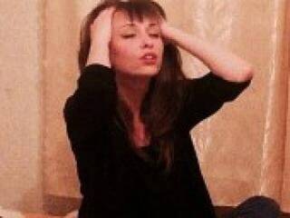 कामुक वीडियो चैट alinka111