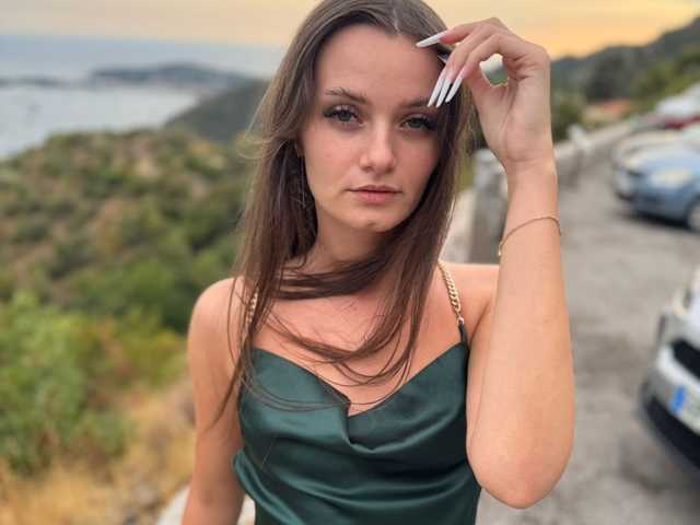 प्रोफ़ाइल की तस्वीर alisonitaaa