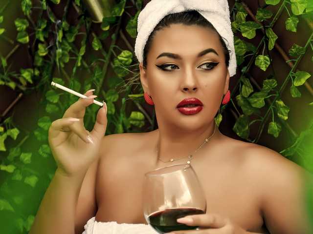 प्रोफ़ाइल की तस्वीर AmandaAlice