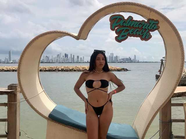 प्रोफ़ाइल की तस्वीर amber-hot-