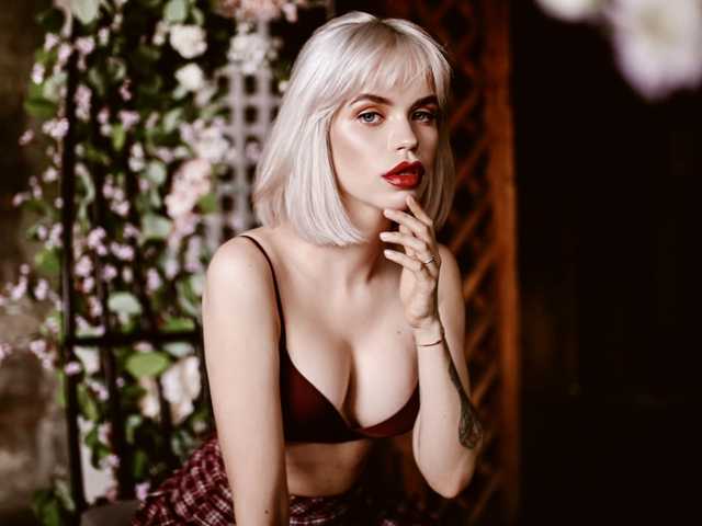 प्रोफ़ाइल की तस्वीर AmberNew