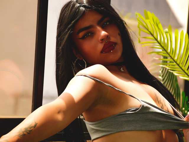 प्रोफ़ाइल की तस्वीर Amelia-Hilton