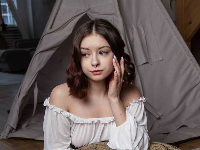 प्रोफ़ाइल की तस्वीर AmeliaShine1