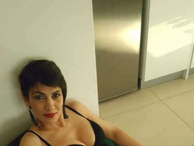 प्रोफ़ाइल की तस्वीर AmeliaAmelia