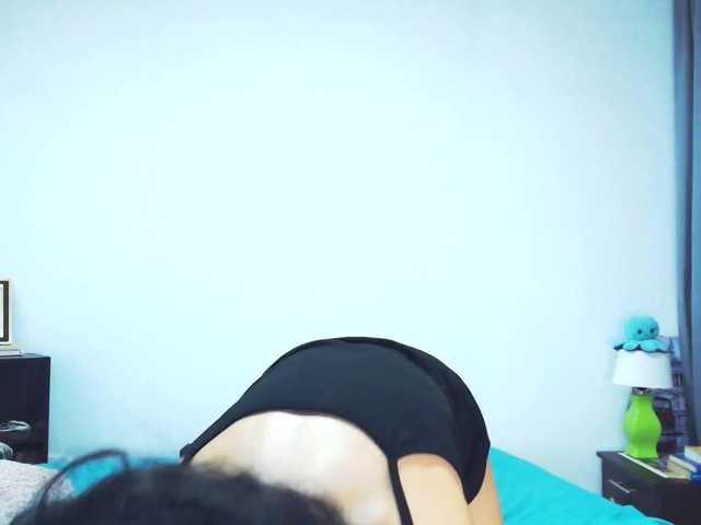 तस्वीरें AmelieCarter Hey guys! I am Amelie, welcome to my room, i am thristy of pleasure, join with me and have fun together @remain ALL NAKED AND FUCK PUSSY