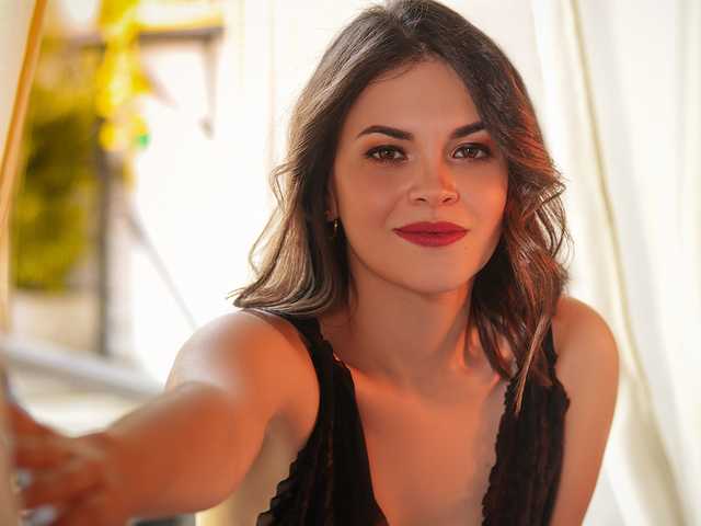 प्रोफ़ाइल की तस्वीर AmelieRow