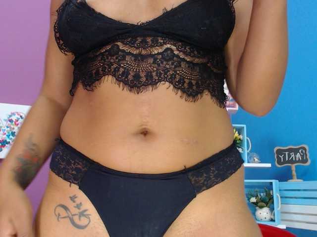 तस्वीरें AmieYork hi! let me make ur wet dreams come true ♥ @goal hot pussy play / tip for request #lush #bigass #pvt #bj #customvideos