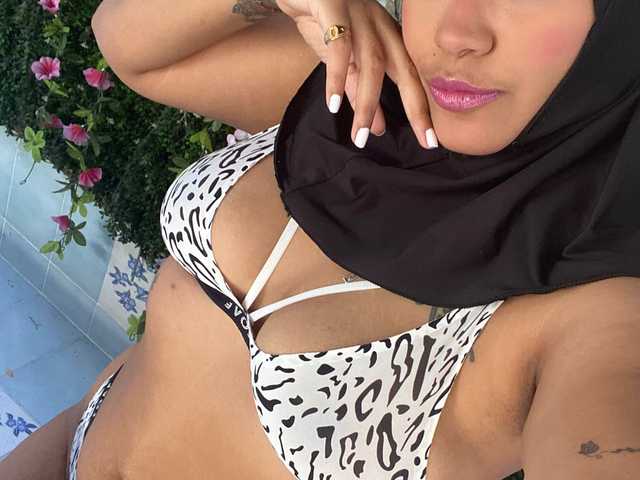 प्रोफ़ाइल की तस्वीर AmiraAbadi