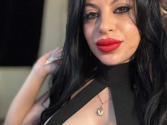 प्रोफ़ाइल की तस्वीर ammylocca123