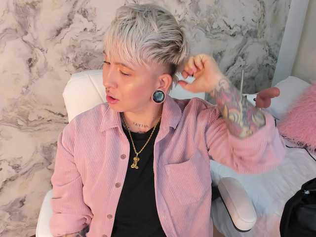 प्रसारण स्क्रीनशॉट amy-ink