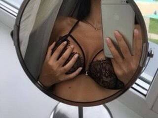 कामुक वीडियो चैट Alissia_Kiss