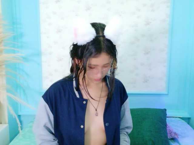 प्रसारण स्क्रीनशॉट AmyJoness1