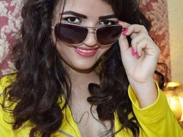 प्रोफ़ाइल की तस्वीर anasunshine1