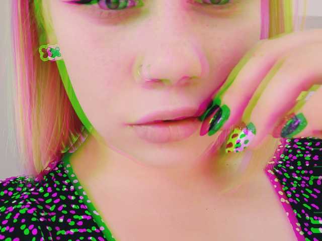 प्रोफ़ाइल की तस्वीर angelag