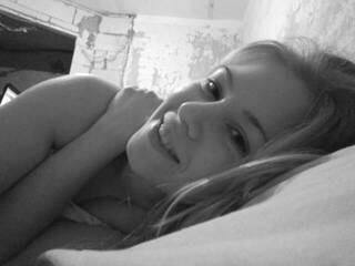 कामुक वीडियो चैट angelina17