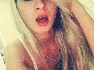 कामुक वीडियो चैट angelinka11