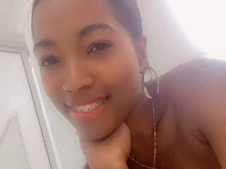 कामुक वीडियो चैट Angelinnasexy