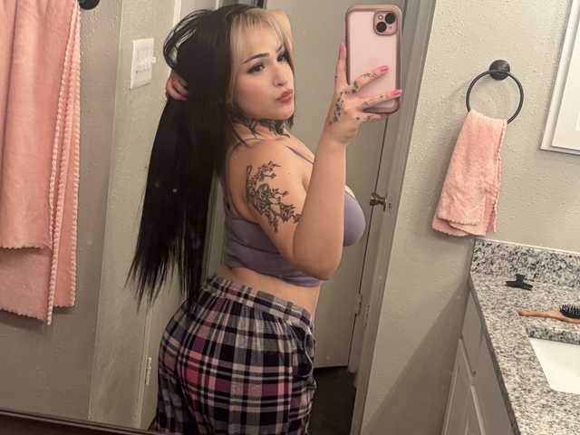 प्रोफ़ाइल की तस्वीर Angelynraynex
