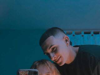 कामुक वीडियो चैट angieandliam