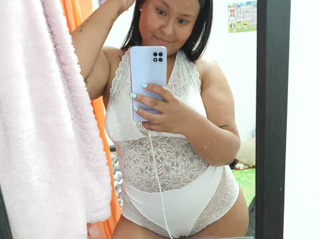 प्रोफ़ाइल की तस्वीर annabelleblue