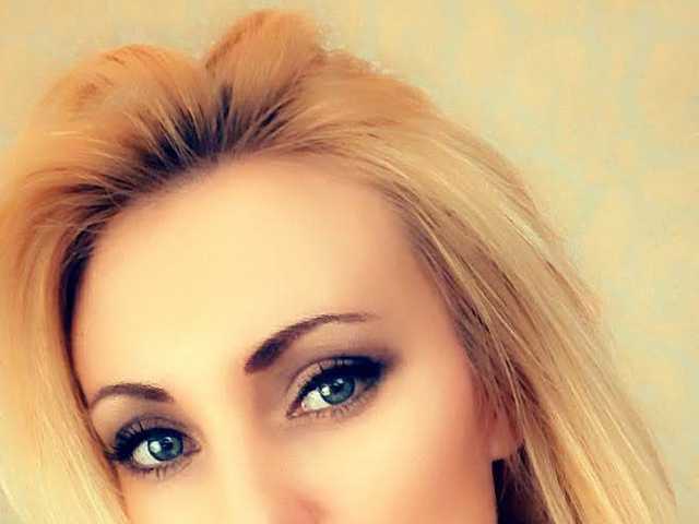 प्रोफ़ाइल की तस्वीर AnnaDeVille