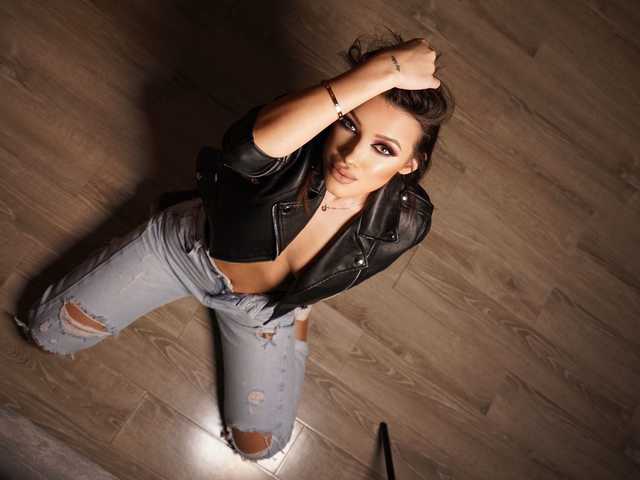 प्रोफ़ाइल की तस्वीर Annemarie1998