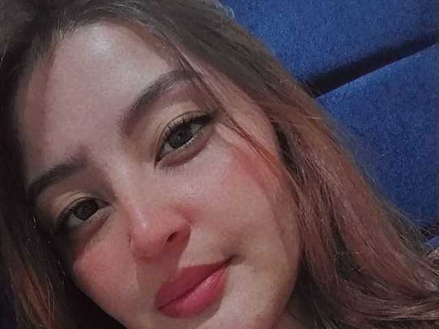 प्रोफ़ाइल की तस्वीर Anny-azalea