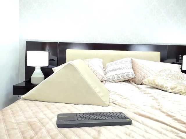 प्रसारण स्क्रीनशॉट AntonellaShel