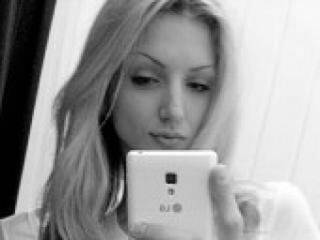 कामुक वीडियो चैट anyakisssa