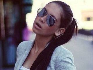 कामुक वीडियो चैट ApriMoons